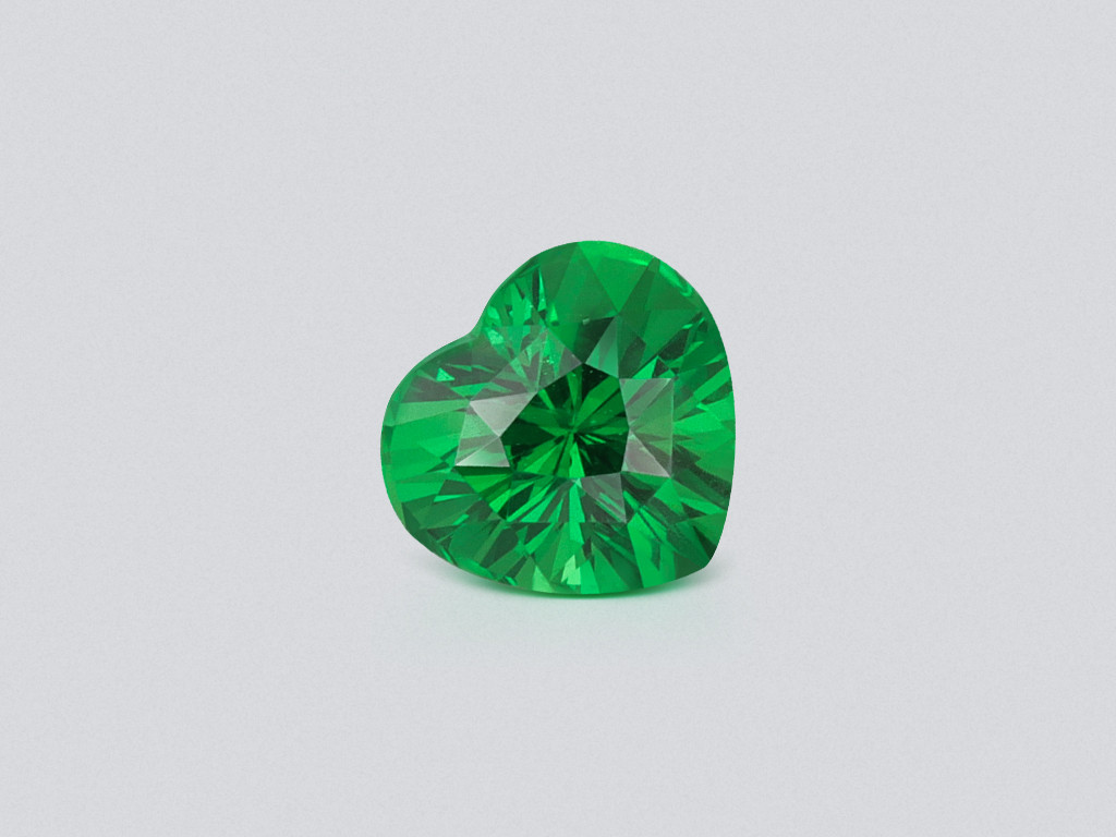 Tsavorite garnet heart shape 1.15 carats, Africa Image №1