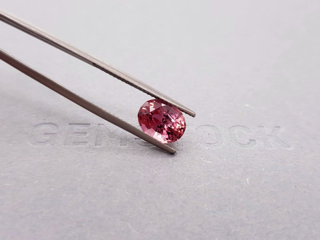 Bright pink oval cut tourmaline 2.37 ct Image №5