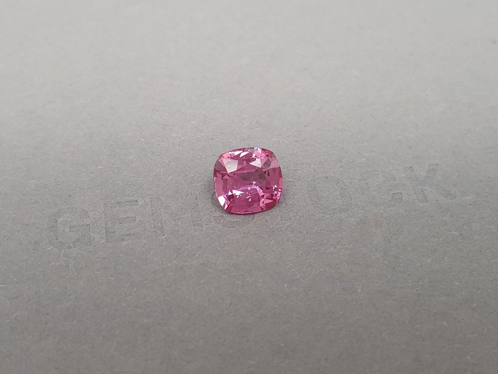 Vivid pink cushion cut spinel 2.36 ct, Burma Image №2