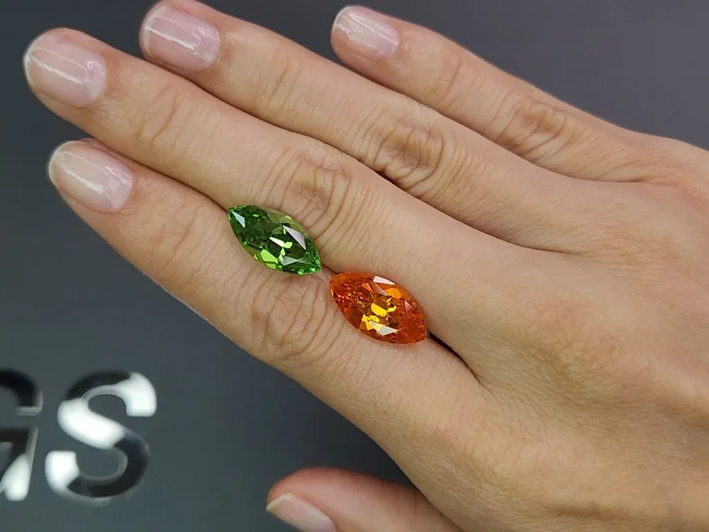 Pair of Fanta color spessartine and neon-green tsavorite in marquise cut 13.21 carats Image №2