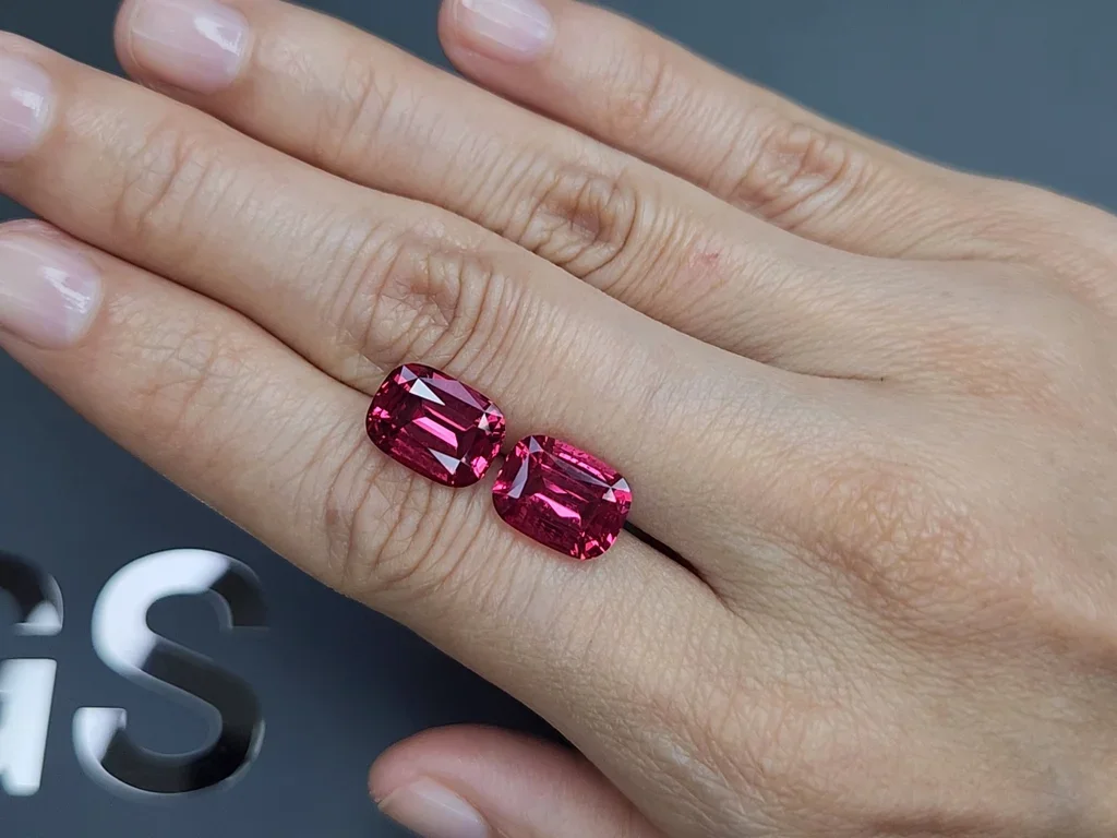 Pair of Vibrant Pink-Red Mahenge spinels in cushion cut 10.46 carats, Tanzania  Image №2