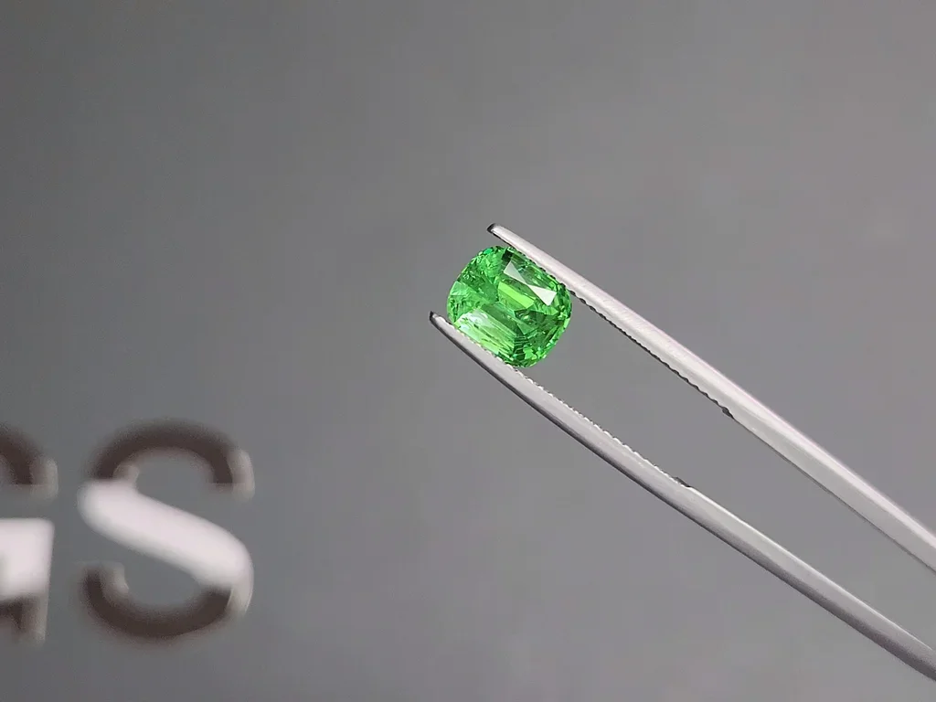 Neon Green tsavorite garnet in cushion cut 2.11 carats, Tanzania Image №3