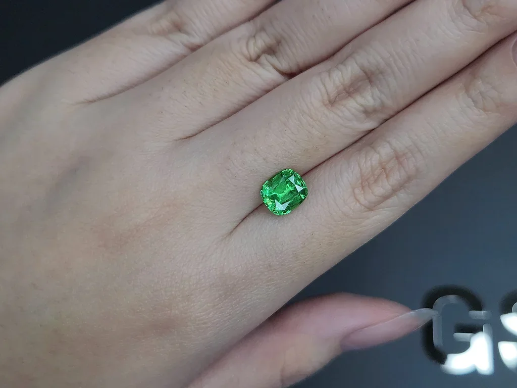Neon Green tsavorite garnet in cushion cut 2.11 carats, Tanzania Image №2