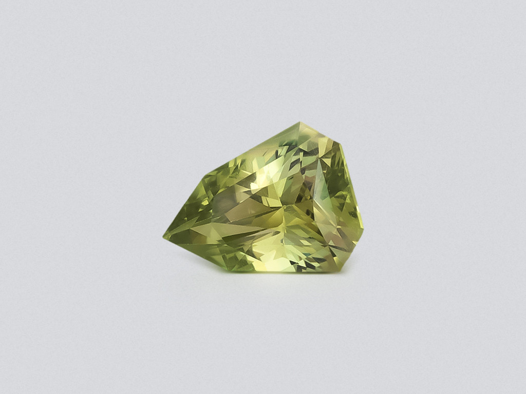 Chrysoberyl fancy cut 1.61 carats, Sri Lanka Image №1