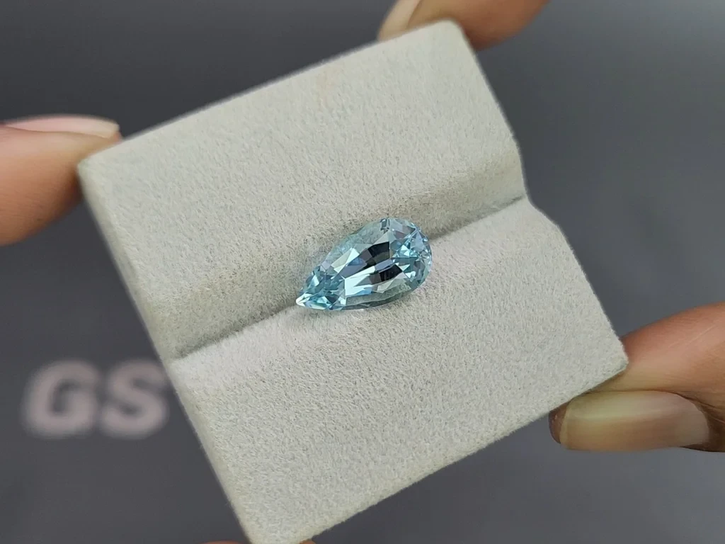Aquamarine pear cut 3.64 carats, Mozambique Image №4