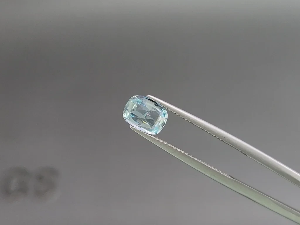 Aquamarine cushion cut 0.95 carats, Madagascar  Image №3