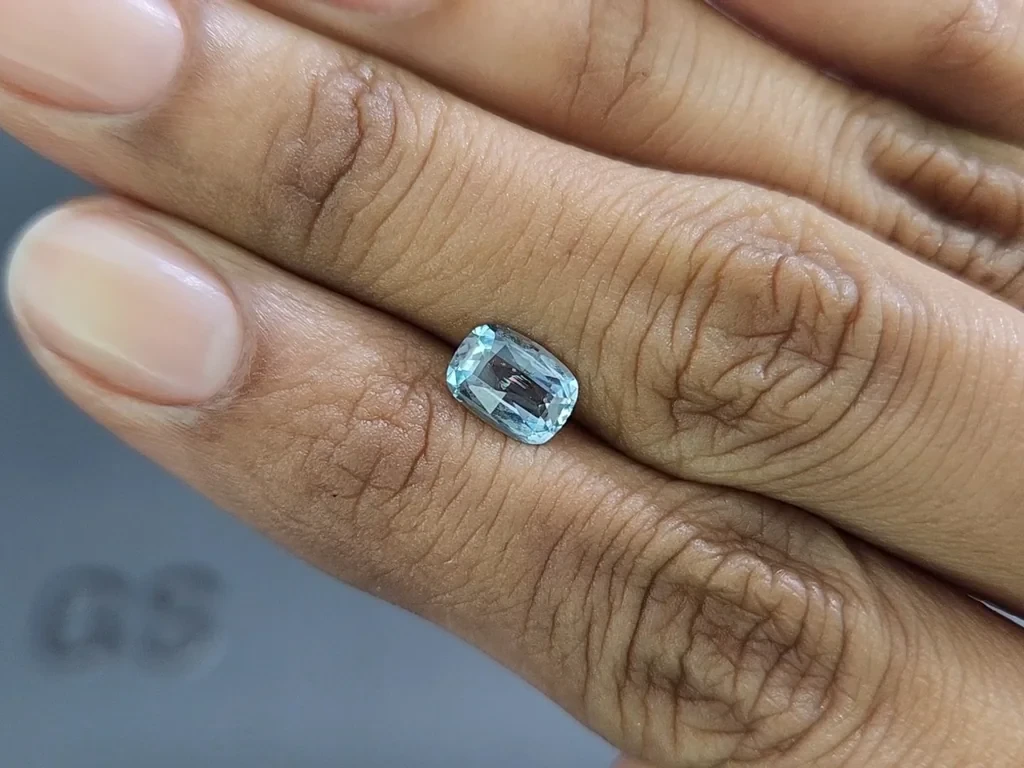 Aquamarine cushion cut 0.95 carats, Madagascar  Image №2