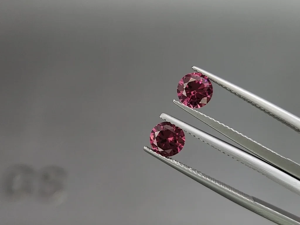 Set of rhodolite garnets round cut 3.62 carats, Madagascar Image №4