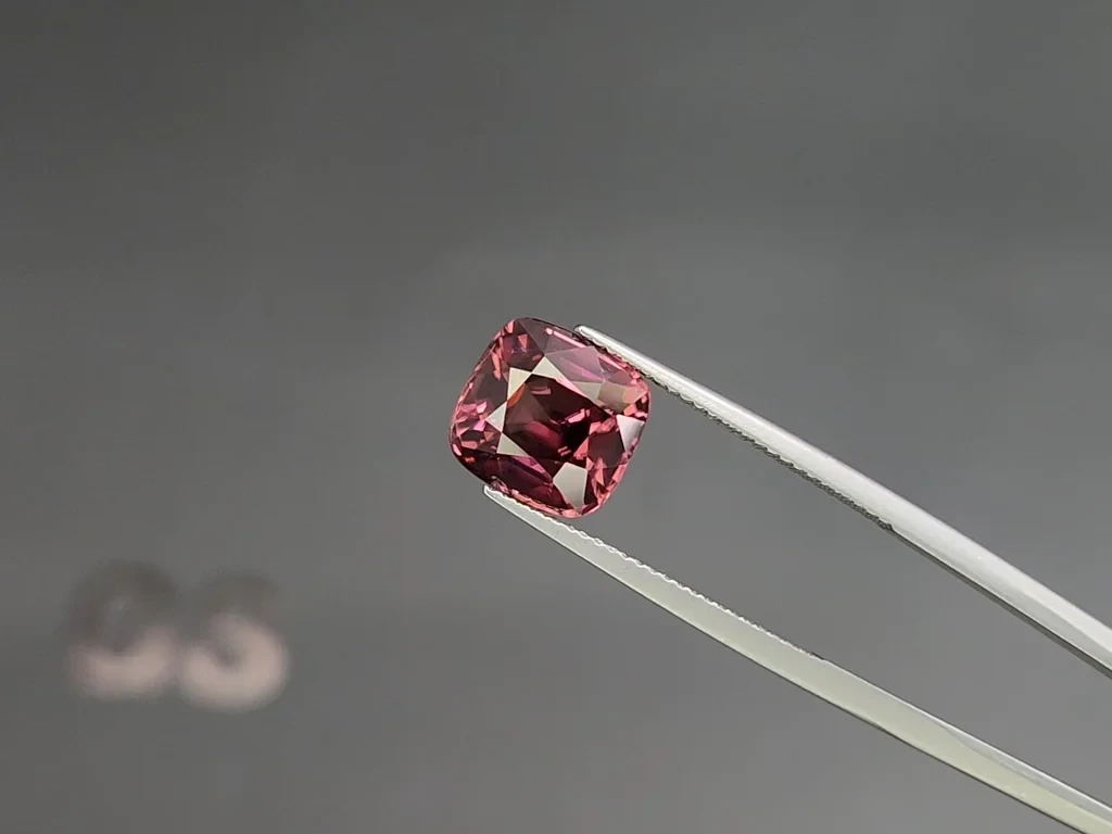 Purple zircon cushion cut 6.81 carats, Tanzania Image №3