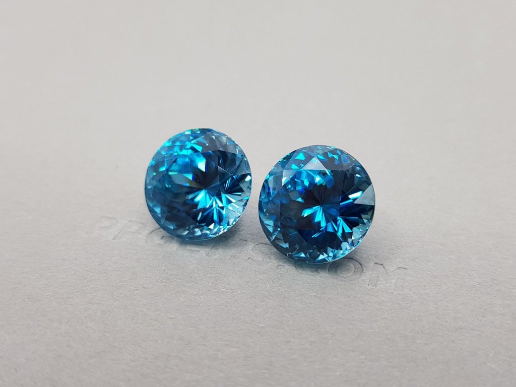 Pair of large vivid blue zircons 30.55 ct, Cambodia Image №3