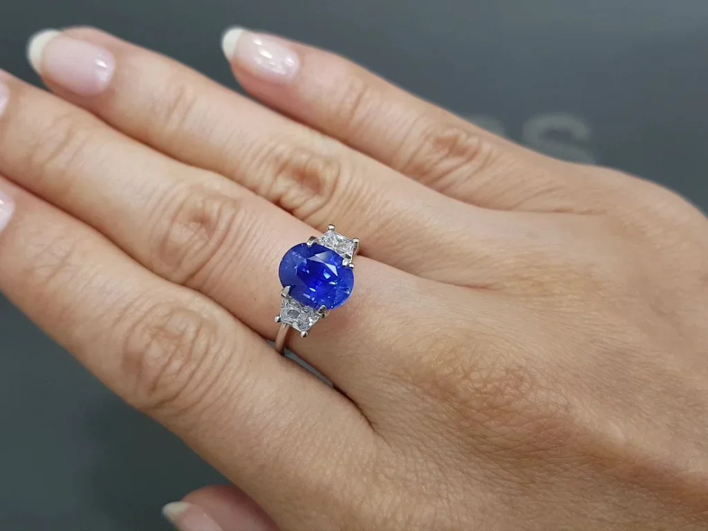 Rare Electric blue oval cut sapphire 3.03 ct, Sri Lanka Image №4