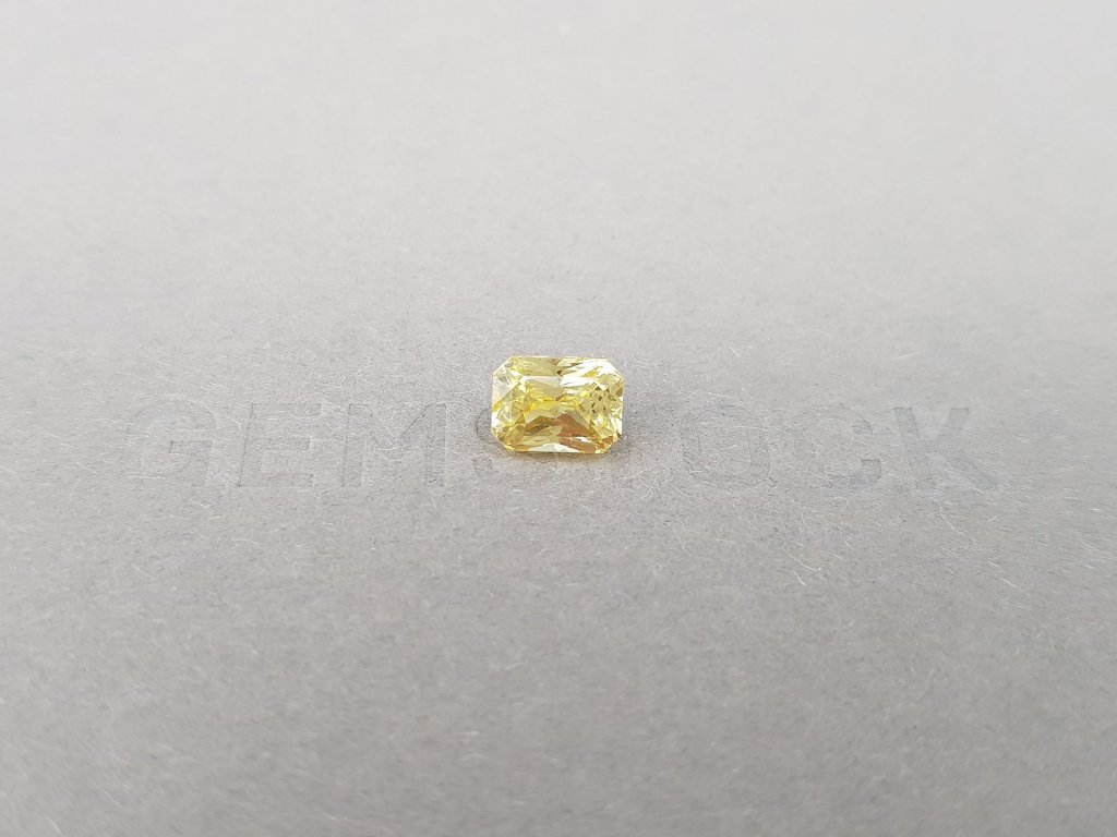 Unheated radiant cut yellow sapphire 2.10 ct, Sri Lanka Image №1