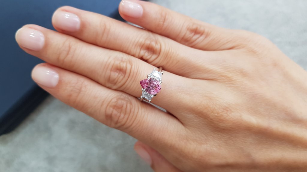 Rare Pamir pink spinel in pear cut 1.40 ct Image №4
