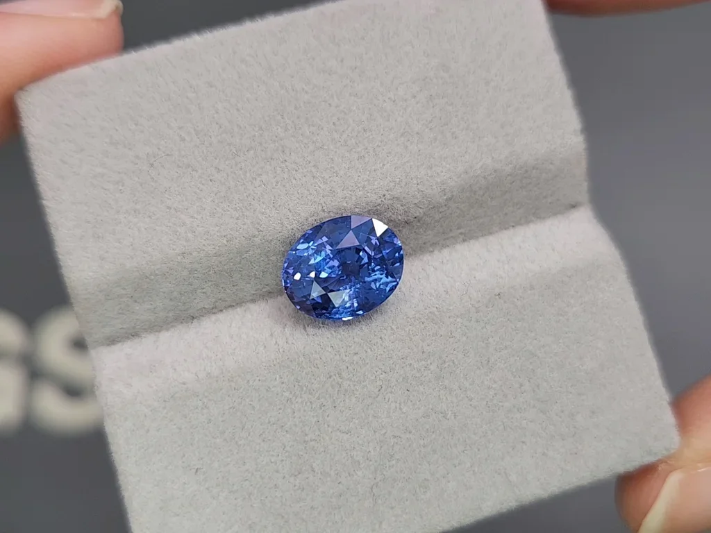 Super rare Mahenge cobalt blue spinel in oval cut 3.02 carats, Tanzania  Image №4