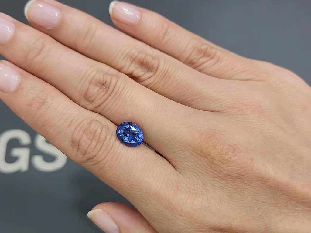 Super rare Mahenge cobalt blue spinel in oval cut 3.02 carats, Tanzania  Image №2