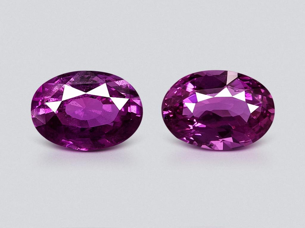 Pair of 6.10 ct oval-cut fuchsia pink sapphires  Image №1