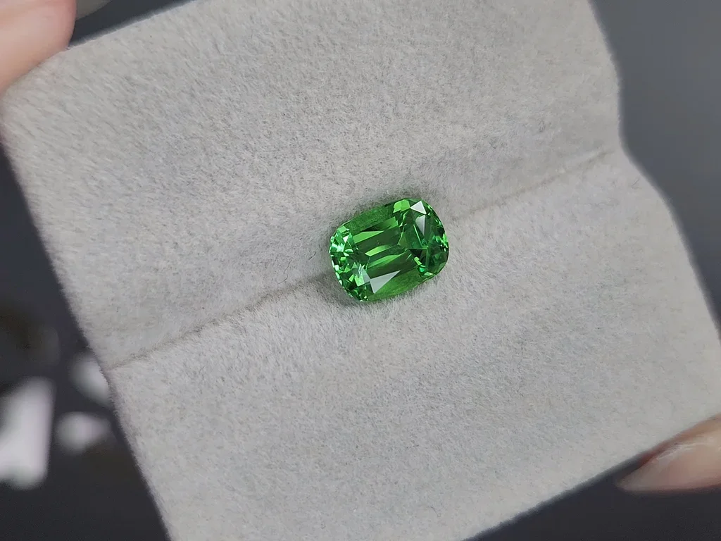 Intense Green tsavorite garnet in cushion cut 1.95 carats, Tanzania Image №4