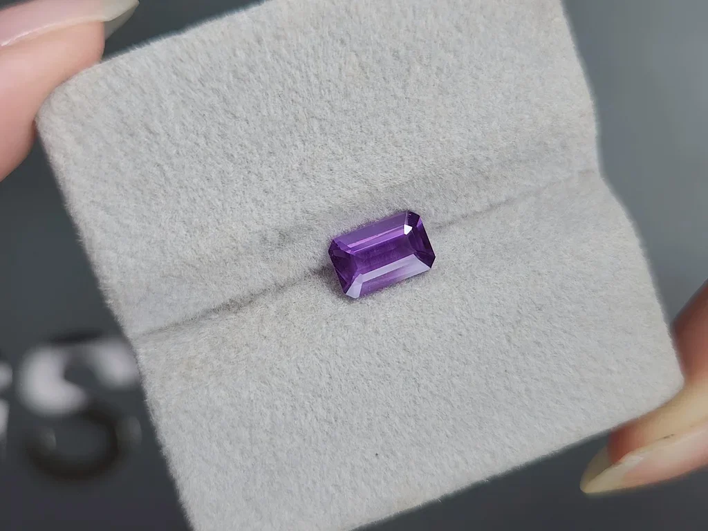 Unheated sapphire purple in octagon cut 1.14 carats, Sri Lanka Image №4