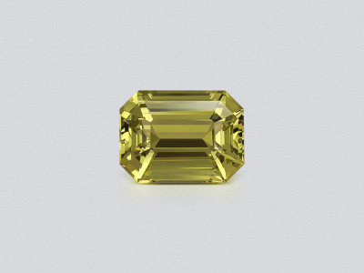 Yellow green chrysoberyl octagon cut  5.50 carats, Sri Lanka photo