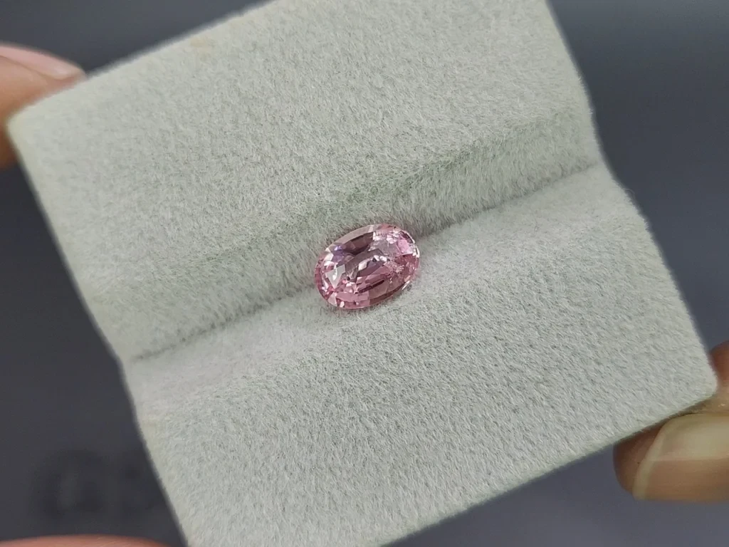 Unheated sapphire Padparadscha oval cut 1.57 carats, Sri Lanka  Image №4