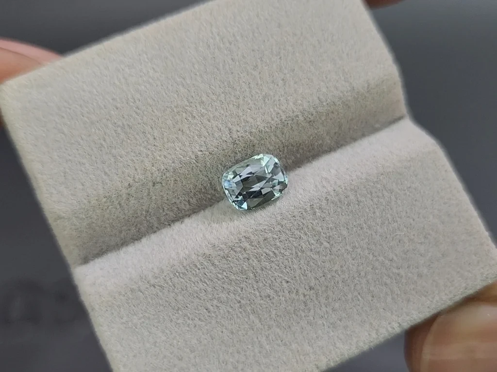 Aquamarine cushion cut 0.90 carats, Madagascar  Image №4