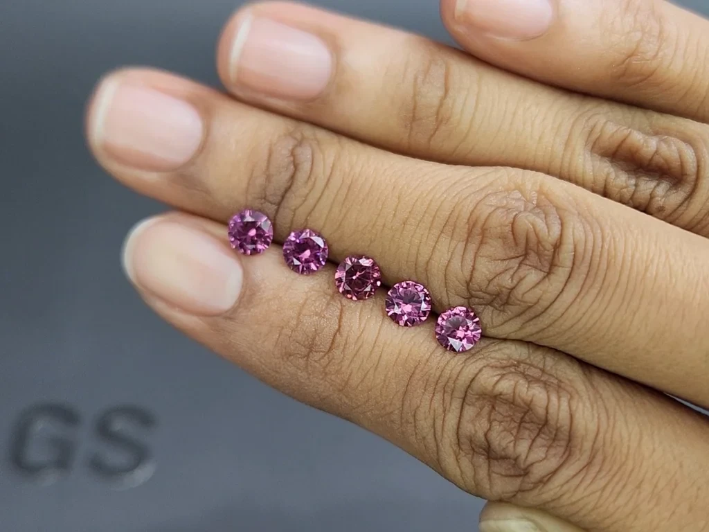 Set of rhodolite garnet round cut 2.66 carats, Madagascar  Image №2