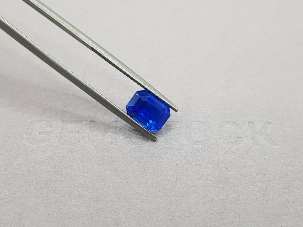 Bright rare Electric blue sapphire 2.73 ct, Sri Lanka Image №4