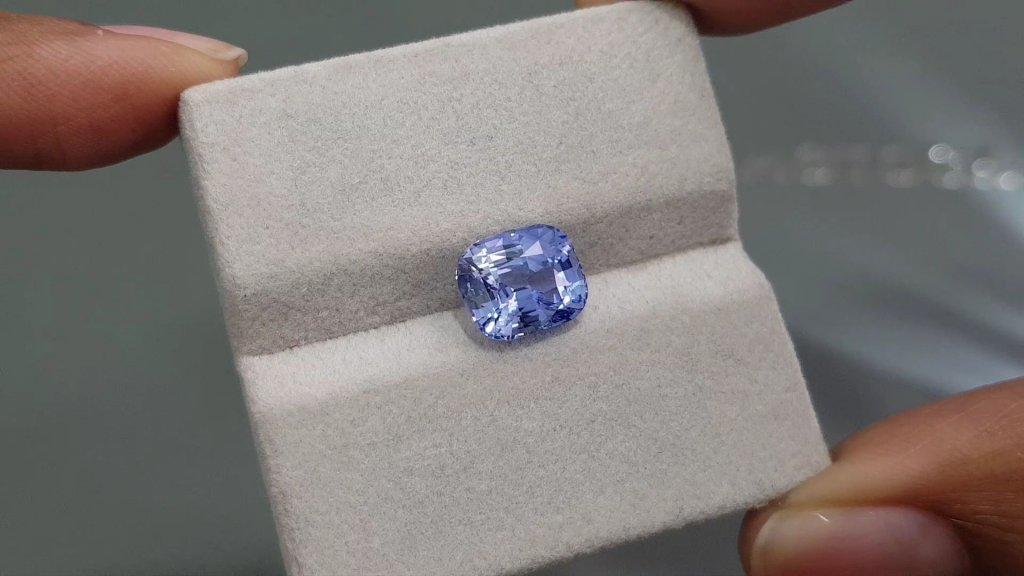 Сornflower blue unheated sapphire in cushion cut 4.71 ct, Sri Lanka Image №4