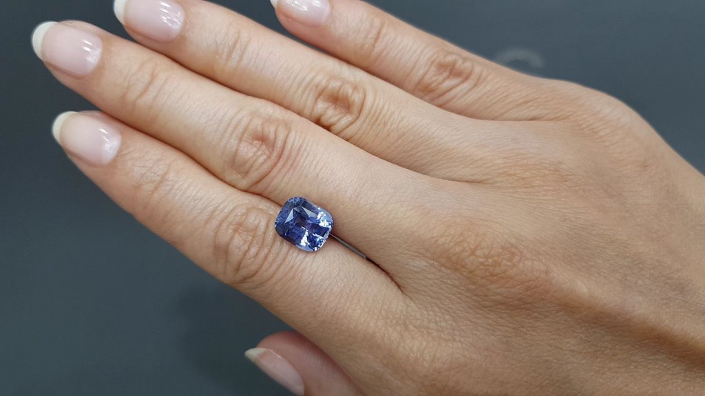 Сornflower blue unheated sapphire in cushion cut 4.71 ct, Sri Lanka Image №2