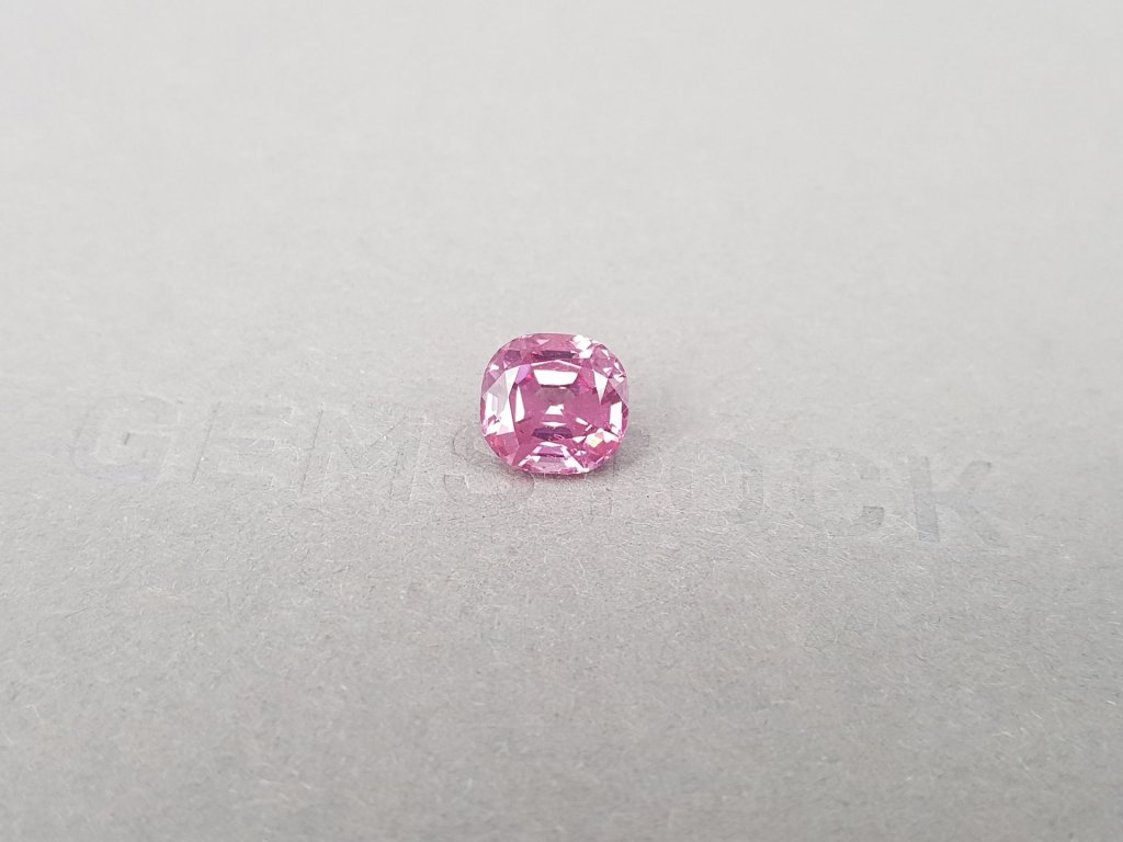 Ring with Pamir pink spinel 2.61 ct and diamonds in 18K white gold Image №6