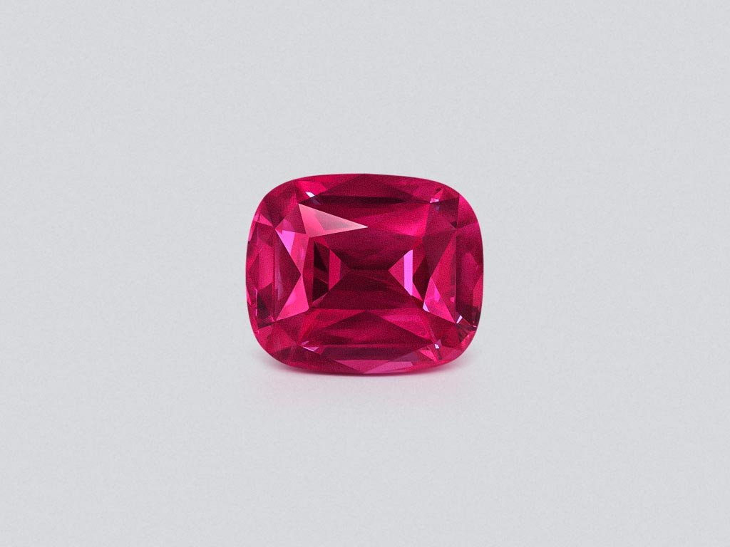 Spinel Mahenge Vibrant Pink-Red cushion cut 4.13 carats, Tanzania  Image №1