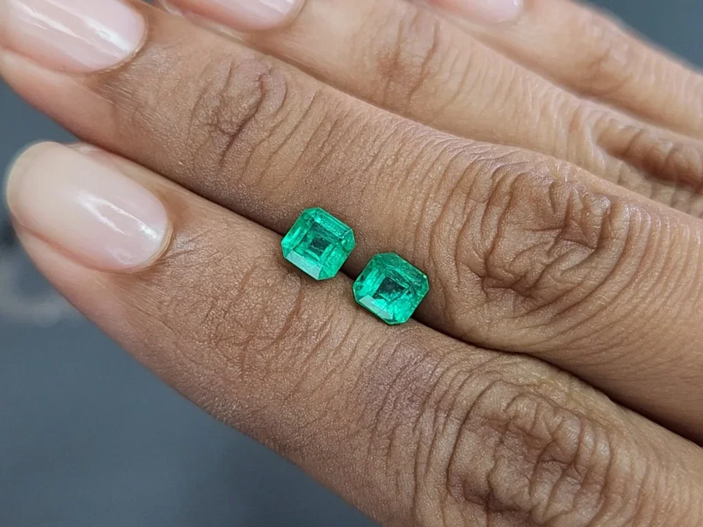 Pair of emeralds asscher cut 1.61 carats, Zambia Image №2