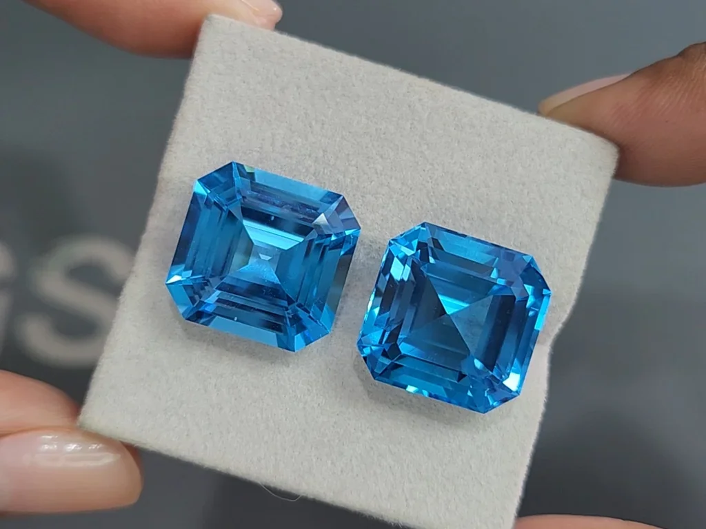 Pair of large topaz Swiss Blue octagon cut 40.18 carats, Brazil Image №4