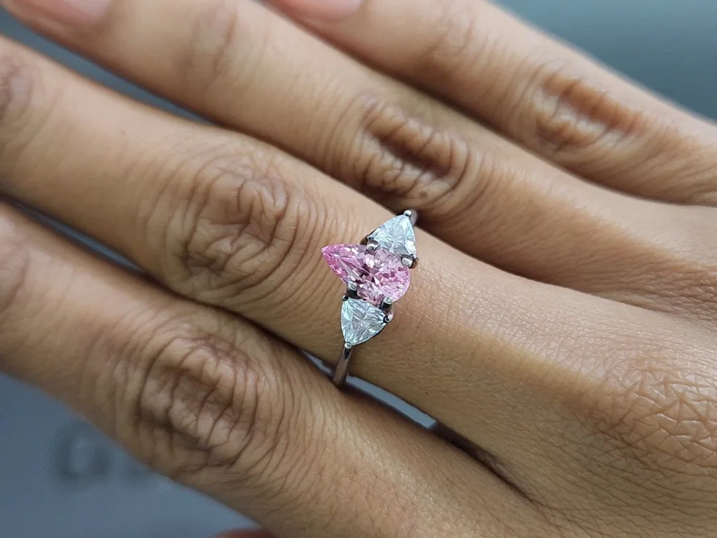 Unheated sapphire Padparadscha pear cut 1.34 carats, Sri Lanka  Image №5