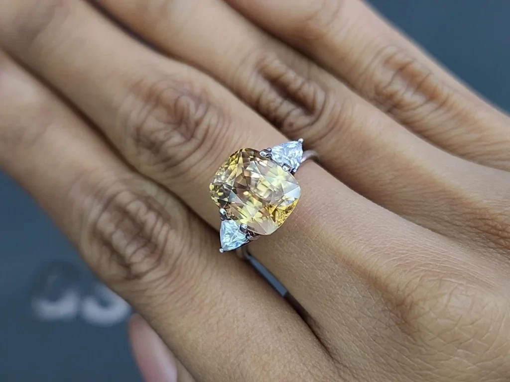 Yellow zircon cushion cut 8.50 carats, Tanzania Image №5