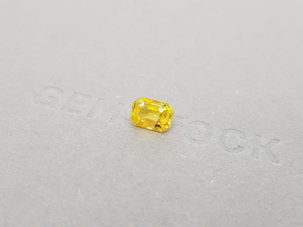 Octagon yellow sapphire 2.22 ct, Sri Lanka Image №3