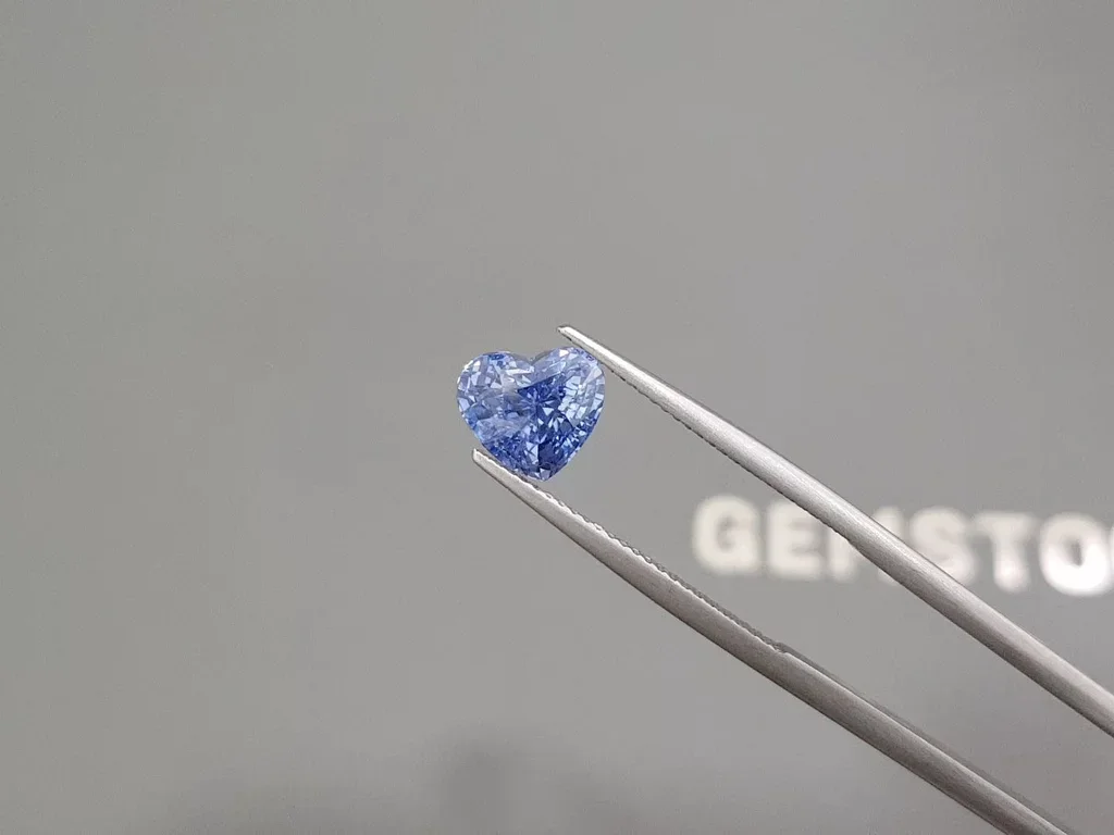 Pastel blue sapphire heart cut 3.00 carats, Madagascar Image №3