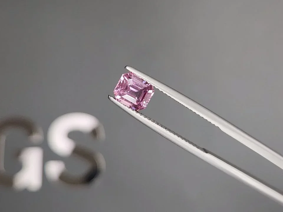 Baby pink spinel in octagon cut 1.41 carats, Tanzania Image №3