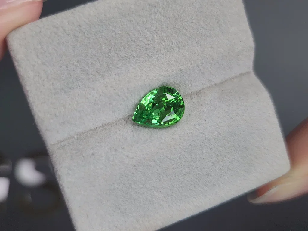 Intense Green tsavorite garnet in pear cut 2.26 carats, Tanzania  Image №4