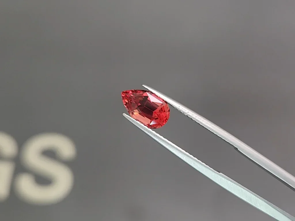 Spinel Mahenge Vivid Pink pear cut 2.19 carats, Tanzania Image №3