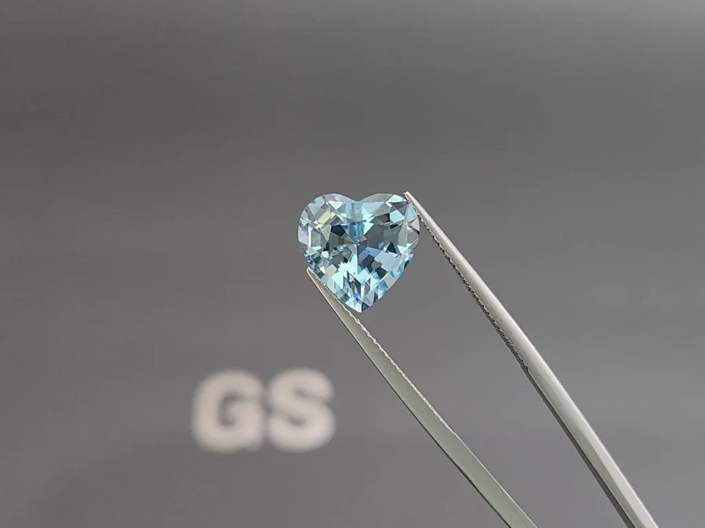 Aquamarine Santa Maria heart shape 4.33 carats, Mozambique Image №3