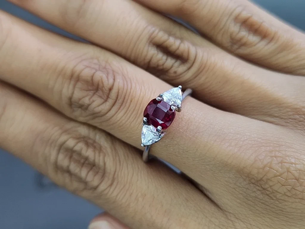 Unheated ruby Pigeon blood cushion cut 1.60 carats, Mozambique Image №5