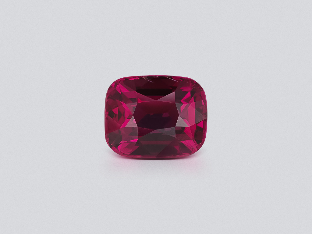 Purple garnet cushion cut 6.65 carats, Africa Image №1