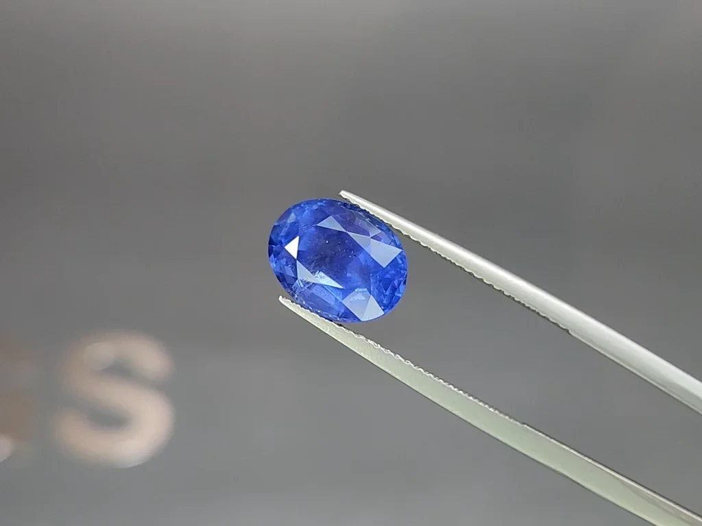 Unheated sapphire Cornflower Blue oval cut 5.98 carats, Sri Lanka Image №3