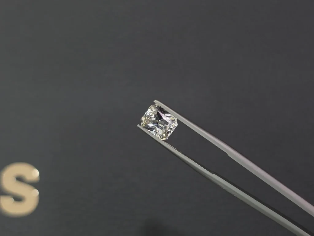 White sapphire radiant cut 2.17carats, Sri Lanka Image №3