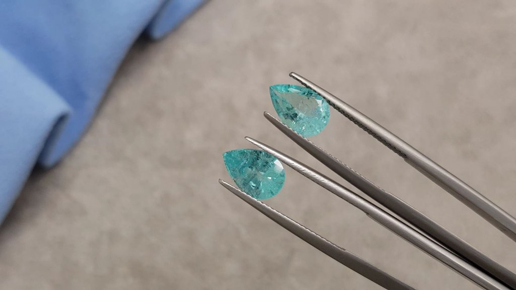 Pair of pear-cut Paraiba tourmalines 3.48 carats, Mozambique Image №3