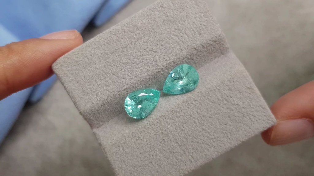 Pair of pear-cut Paraiba tourmalines 3.48 carats, Mozambique Image №4