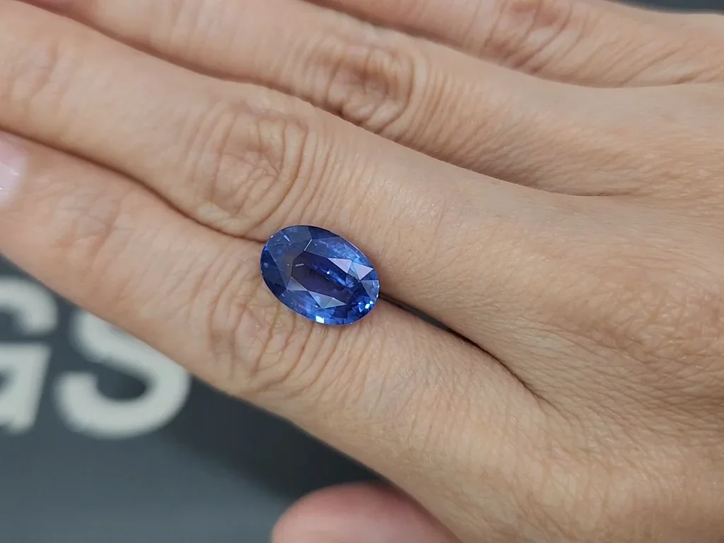Unheated blue sapphire with rutile silk effect in oval cut 6.54 carats, Sri Lanka Image №2