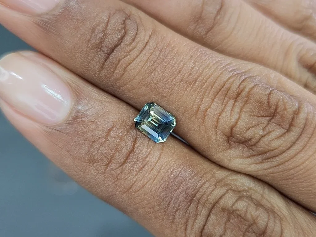 Unheated sapphire Teal octagon cut  1.10 carats, Sri Lanka Image №2