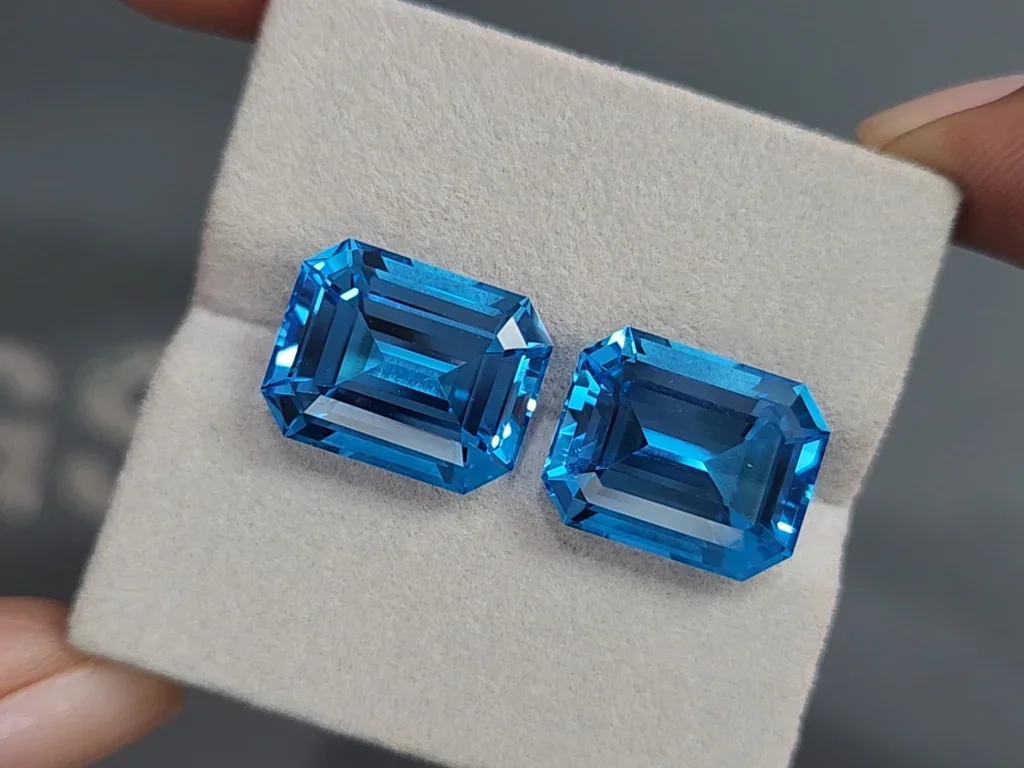 Pair of topaz Swiss Blue octagon cut 26.27 carats, Brazil Image №4